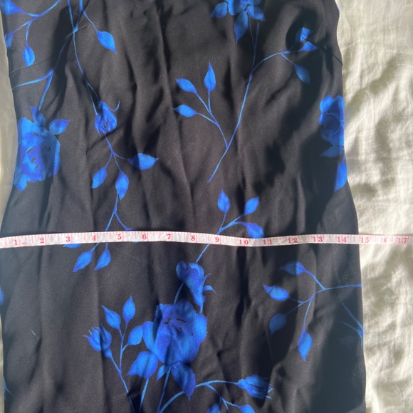 Vintage floral cross back maxi dress - Picture 11 of 12